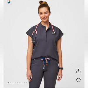 Figs Pride collection Rafaela top in charcoal